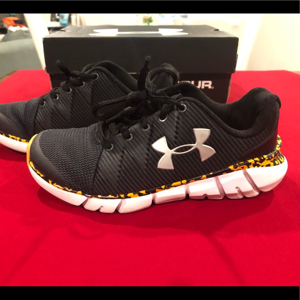 Under Armour Shoes - Boys Youth 1.5